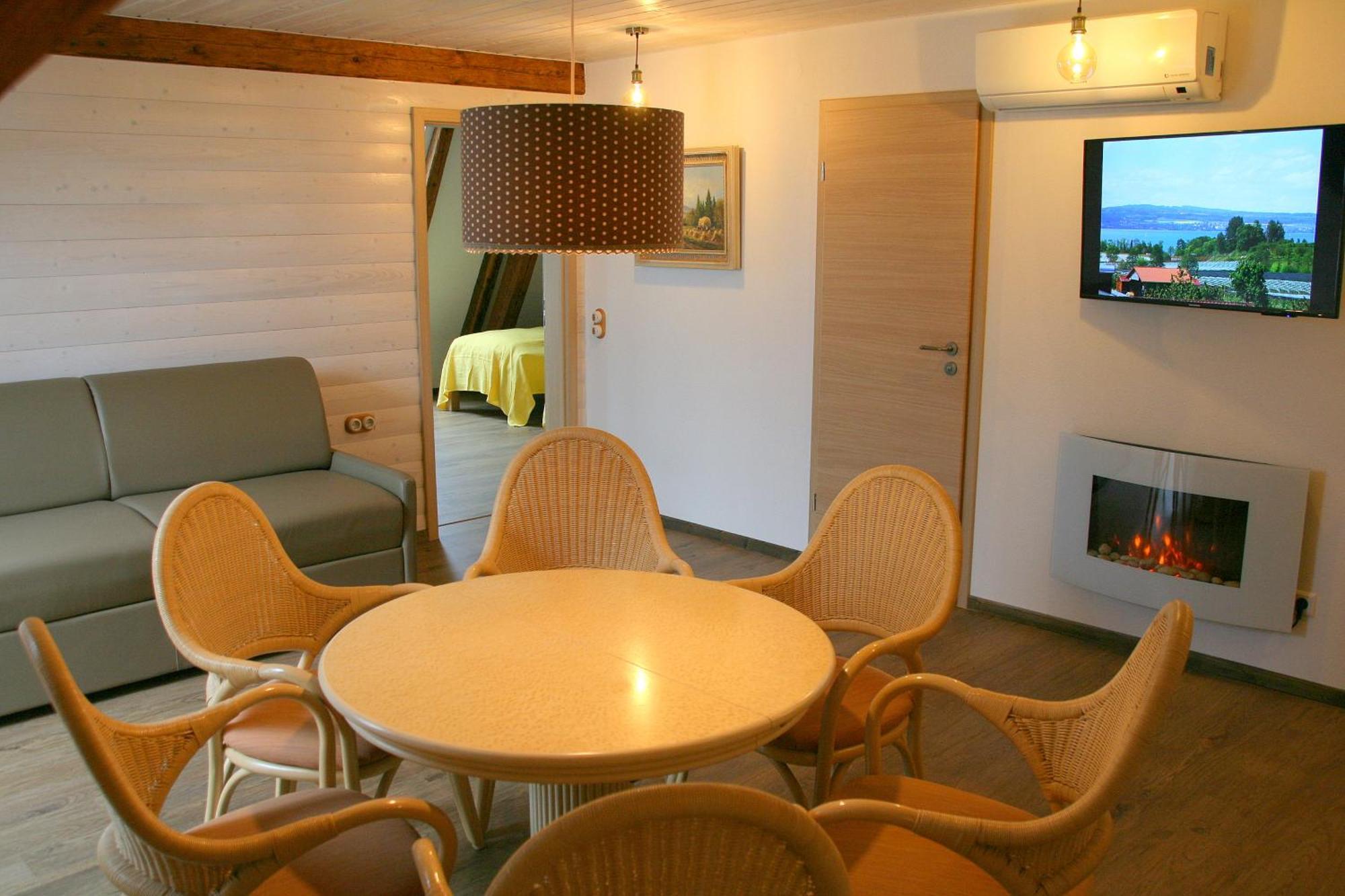 Waldvogel Ferienzimmer Klimatisiert 博登斯边的伊门施塔特 外观 照片